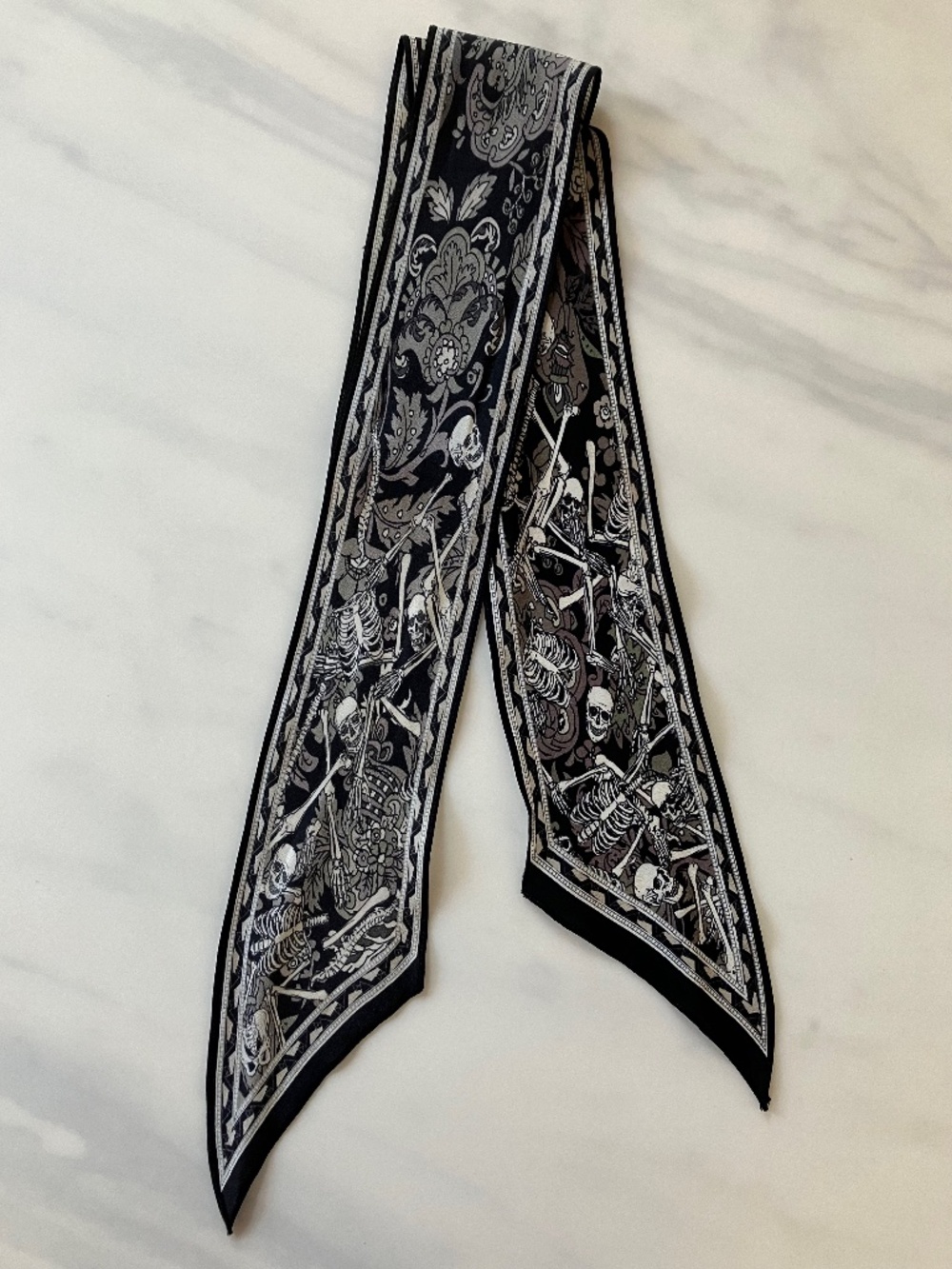 Rockins Super Skinny Scarf - Skulls & Bones